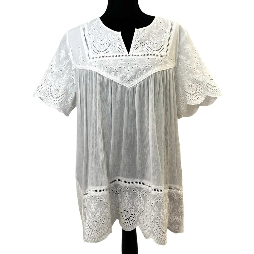 Cactus + Pearl White Eyelet Scalloped Short Sleeve Top XL